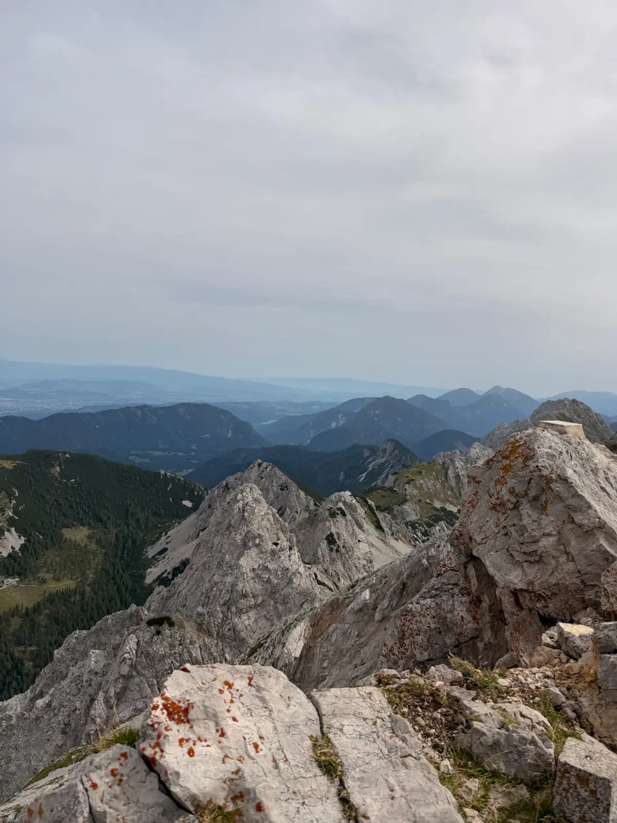 Stol – fotografija s poti
