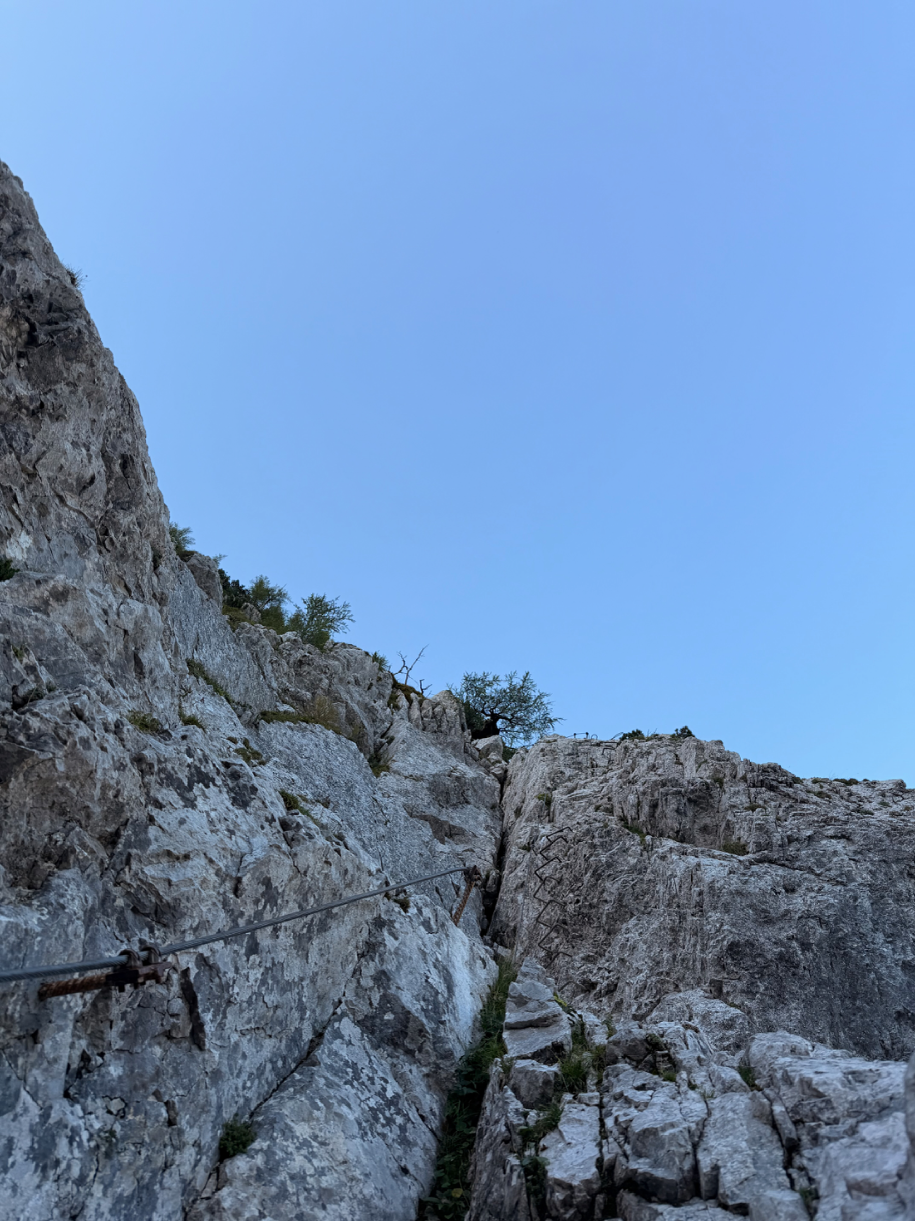 Stol – fotografija s poti