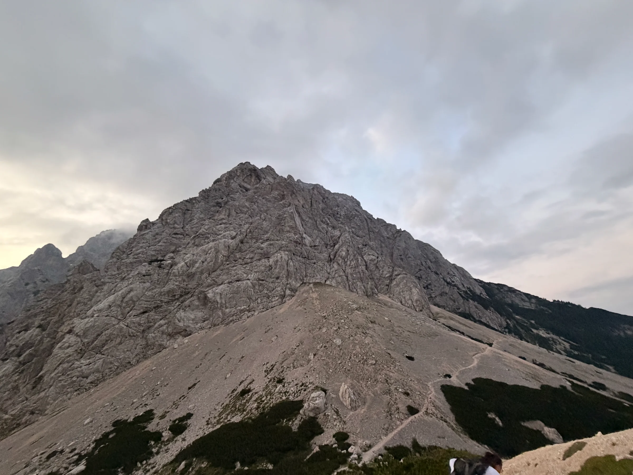 Prisank / Prisojnik – fotografija s poti