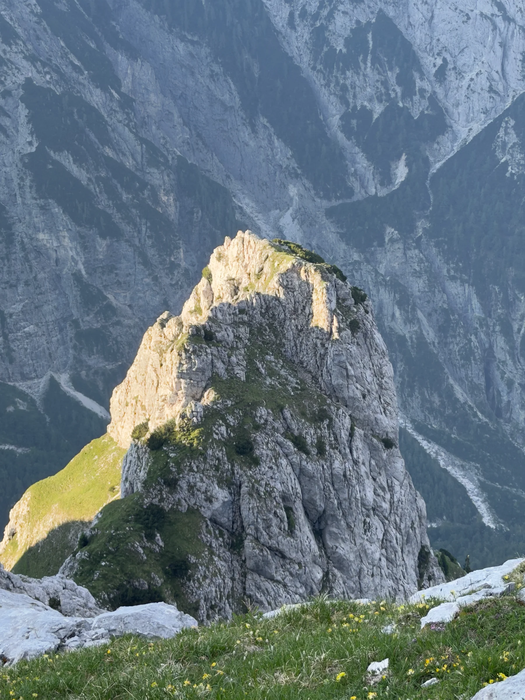 Prisank / Prisojnik – fotografija s poti